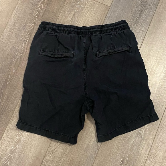 Black Chino Shorts H&M - Picture 3 of 3